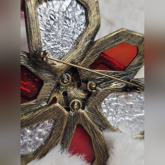 Metallic Red Brooch - Picture 5 of 6